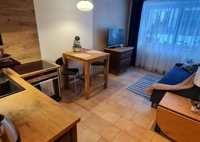 Mysliwska 5a 카르파츠